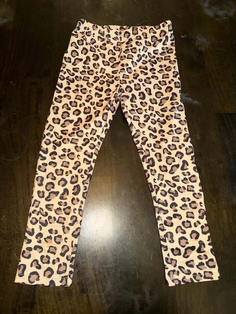 It's Fall Y'all Leopard Pumpkin Bleached Top and Leopard Leggings Size L (5)